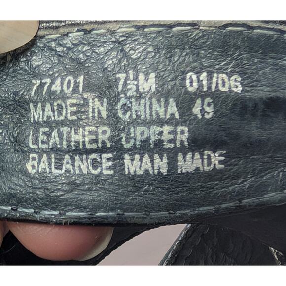 Clarks Artisan Black Leather Sandals WOMENS 7.5M Silver Stitch Slip Ons Comfy - Picture 7 of 8